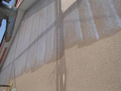 20140619外壁塗装U様邸外壁下塗りP6194880-s.JPG