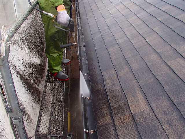雨樋掃除　屋根塗装N様邸水洗い