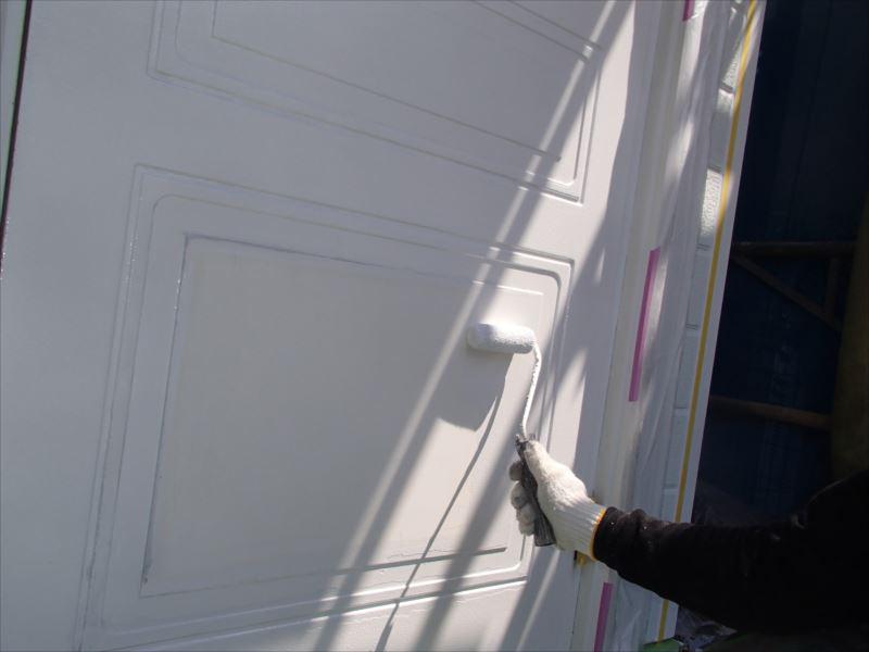 20170413外壁塗装K様邸玄関ドア1下塗り1回目P4131917_s.JPG
