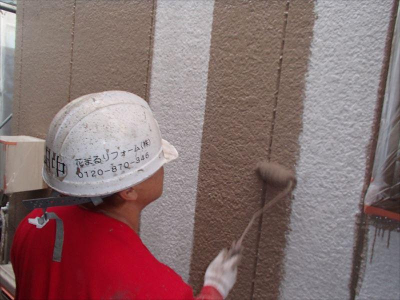 20170914外壁塗装T様邸外壁3中塗りP9140017_s.JPG