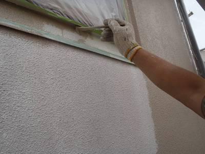 20130510外壁塗装T様邸外壁中塗りP5106286-s.JPG
