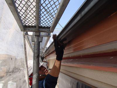 20150513外壁塗装K様邸雨樋塗装P5130019_s.JPG